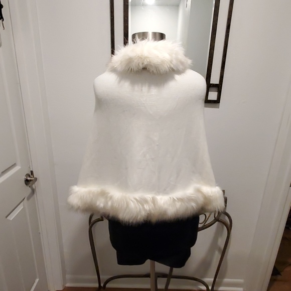 Throw over - Picture 3 of 3